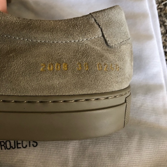 Suede Common Projects - Picture 2 of 4